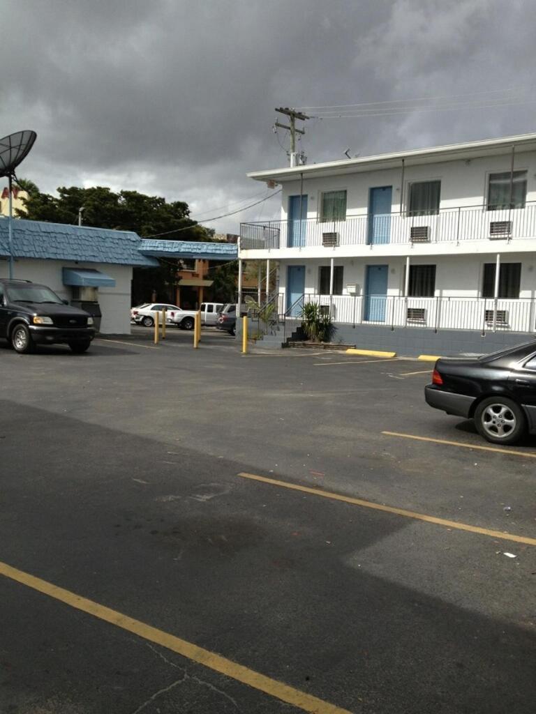 Miami Springs Inn Exterior foto